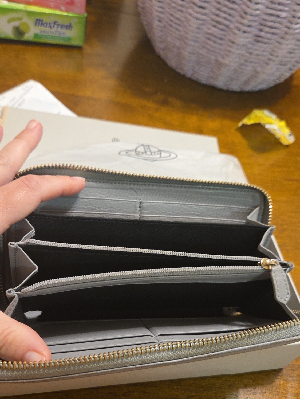 Vivienne Westwood Grey Leather Zip Wallet - Picture 8 of 8